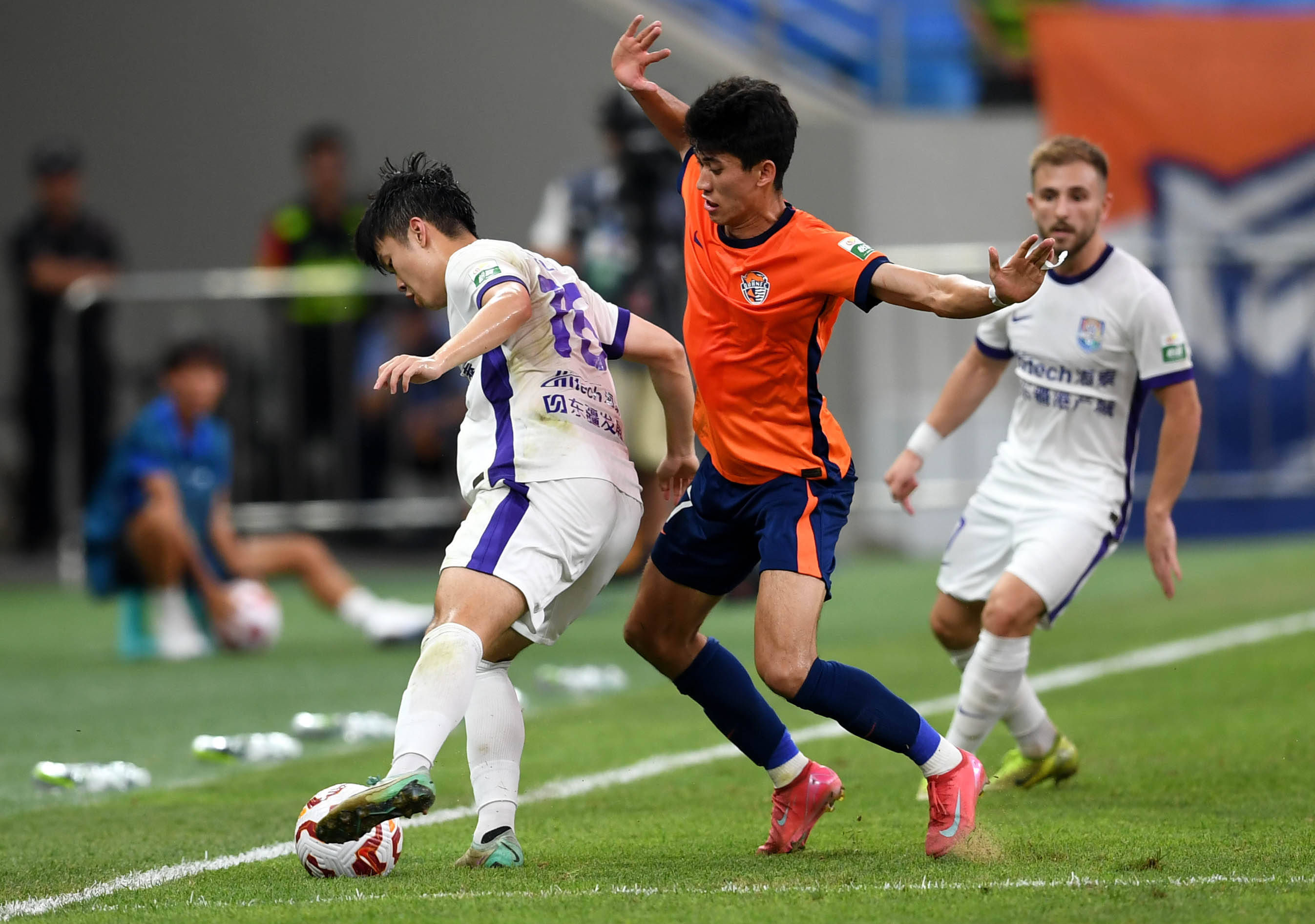 绩的球员 绩的球员